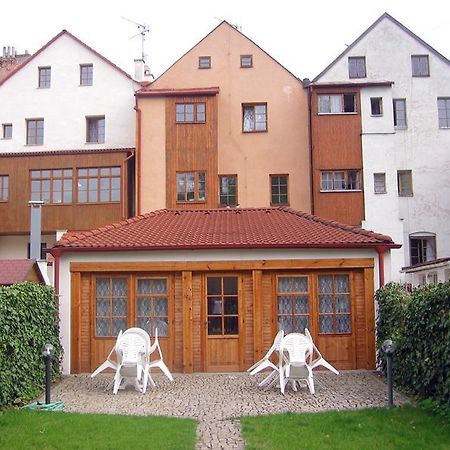 Penzion 102 Pardubice Exterior foto