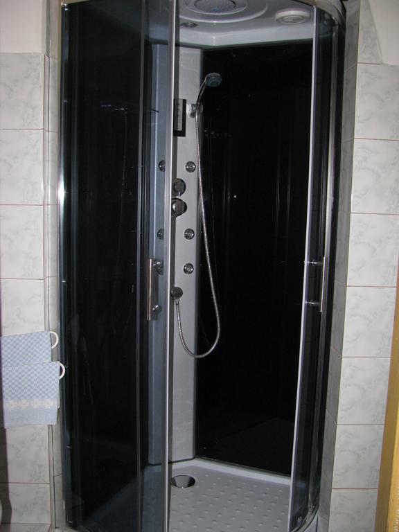 Penzion 102 Pardubice Exterior foto